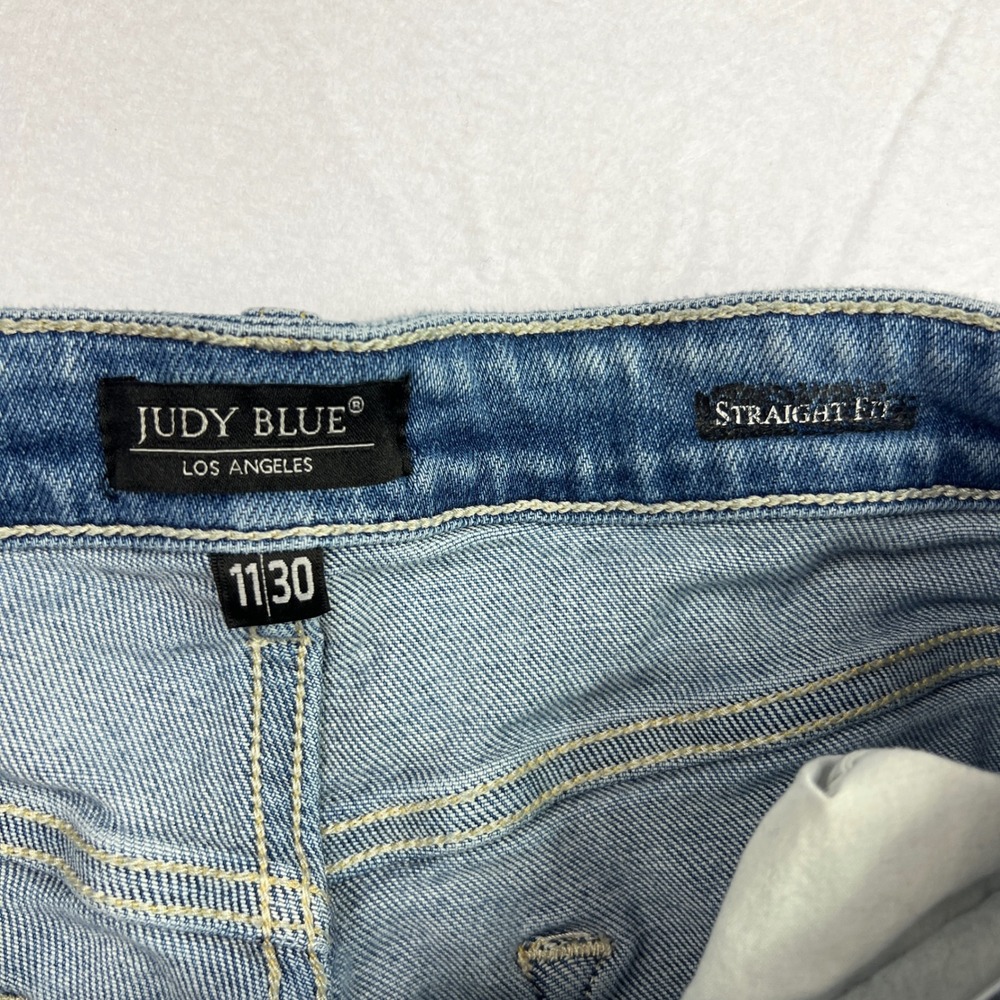 Judy Blue Straight Fit Distressed Raw Hem Jeans Medium Wash 11/30 - Picture 8 of 12